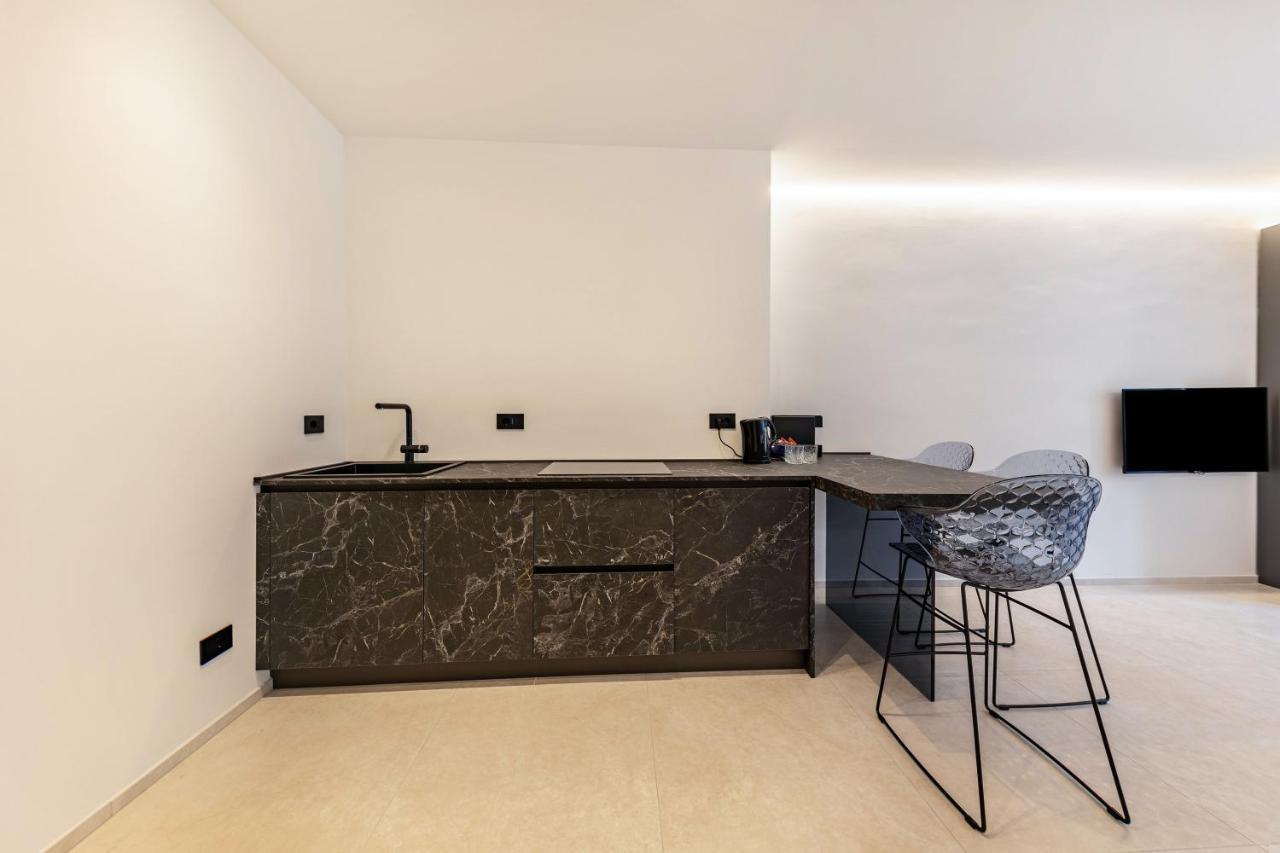 App 203 Palazzo Cavour Apartment